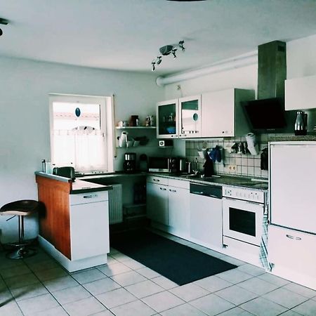 Apartamento 76 qm Whg im EG Haus-Wohlfühloase vor der Haustür Gladenbach Exterior foto